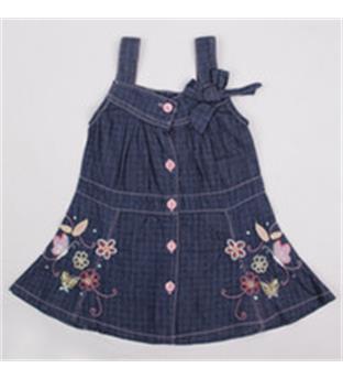 پوشاک بچه گانه